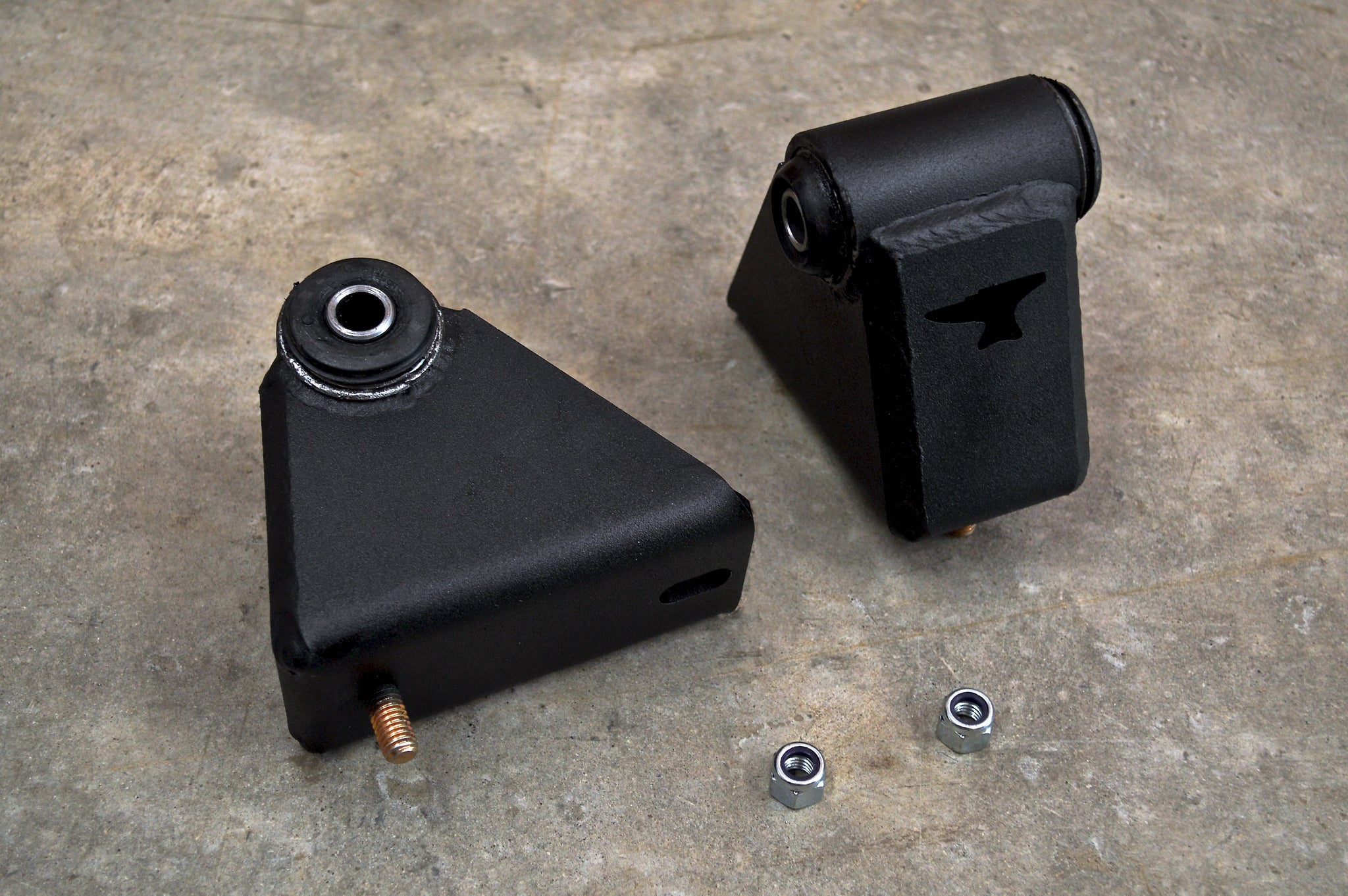 XJ/MJ/TJ 4.0 Motor Mounts 1